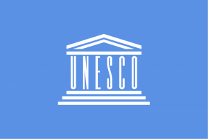 2000px-Flag_of_UNESCO.svg_-e1448216902698