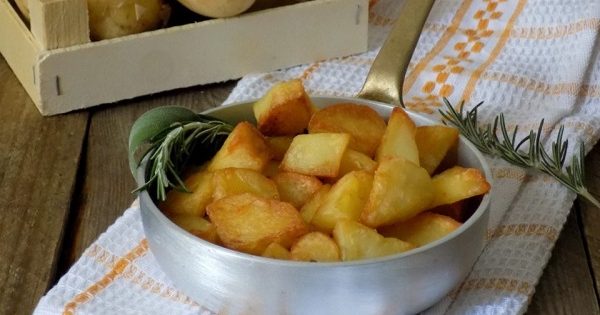 Patate croccanti in padella