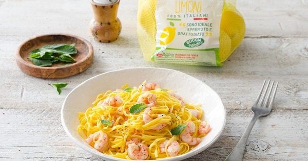 Tagliolini al limone e gamberi