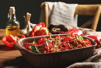 Peperoni ripieni di salsiccia