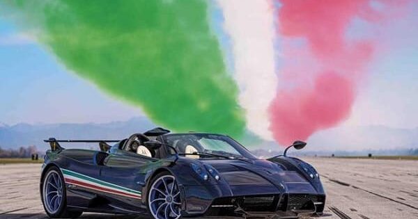 Pagani Huayra Tricolore
