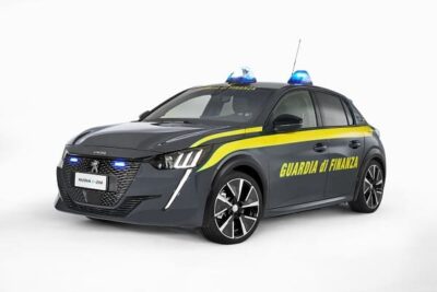 Peugeot e-208 Guardia di Finanza