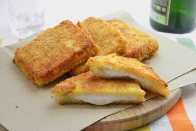 Mozzarella in carrozza
