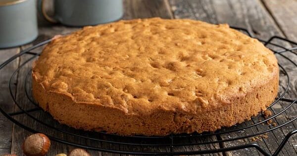 Torta di nocciole