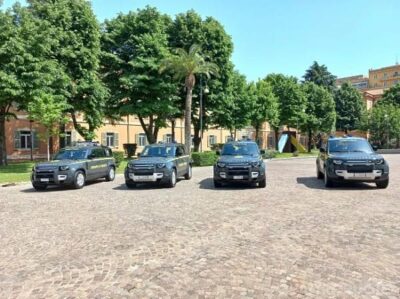 Land Rover Defender - Guardia di Finanza