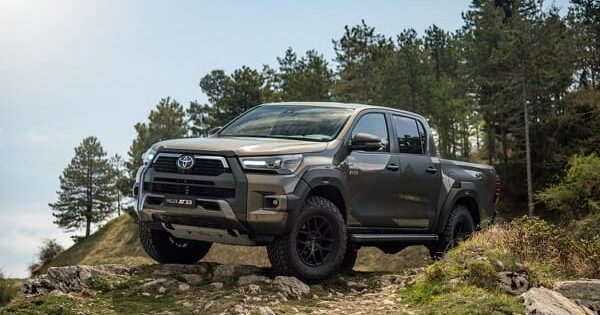 Toyota Hilux AT33 Arctic Trucks