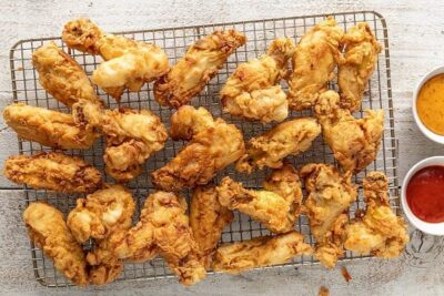 Alette di pollo fritte