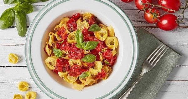 tortellini al pomodoro