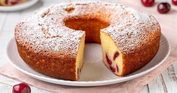 Ciambella alle ciliegie