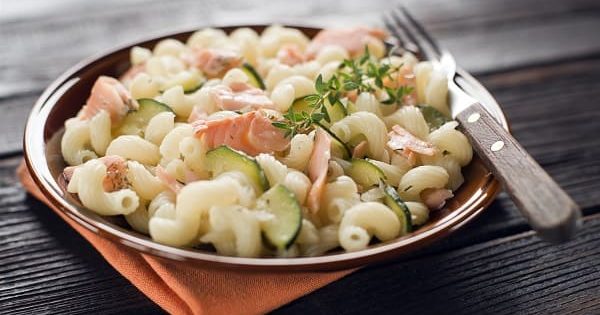Pasta fredda salmone e zucchine