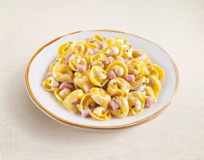 tortellini panna e prosciutto