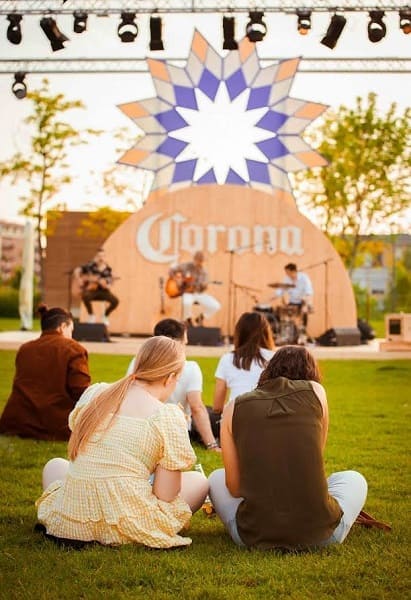 Corona Sunsets Sessions