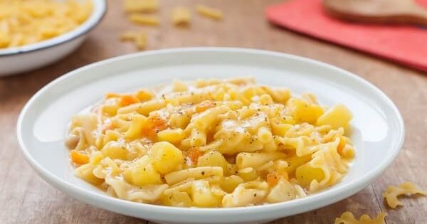 Pasta, patate e provola