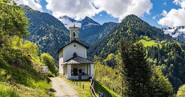 Valtellina - Valle Del Bitto Di Albaredo Madonna Delle Grazie