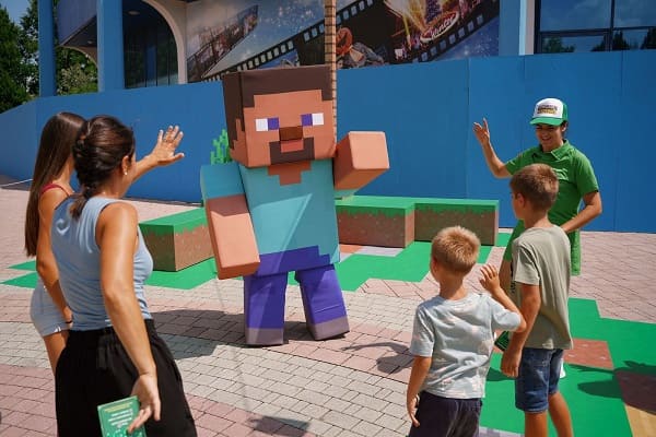 Gardaland - Minecraft Meet The Mobs